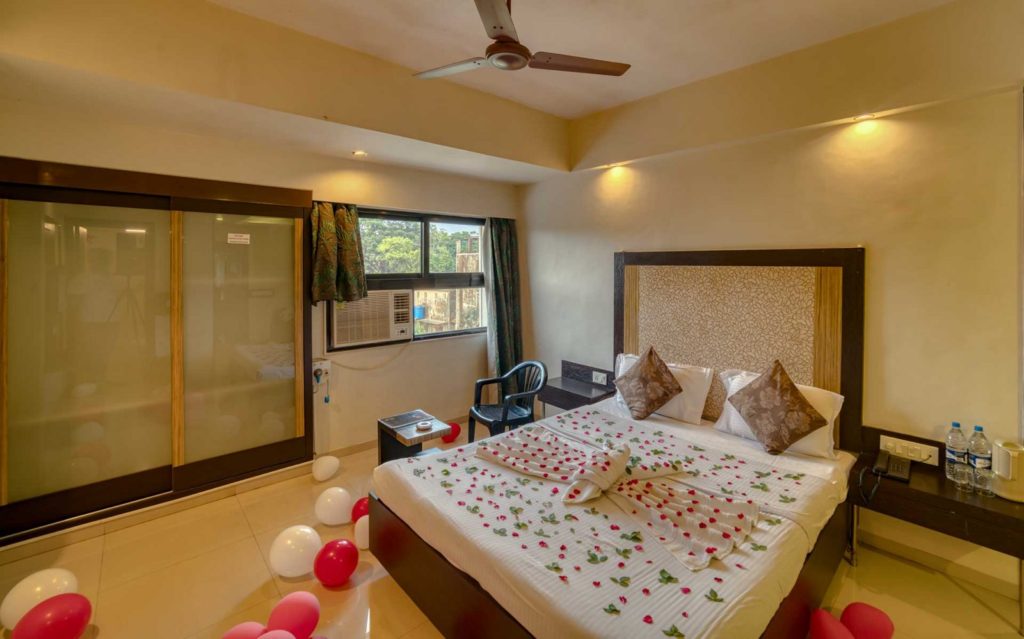 A Winter Weekend Of Tranquility: Igatpuri'S Peaceful Retreats Deluxe Room Ac