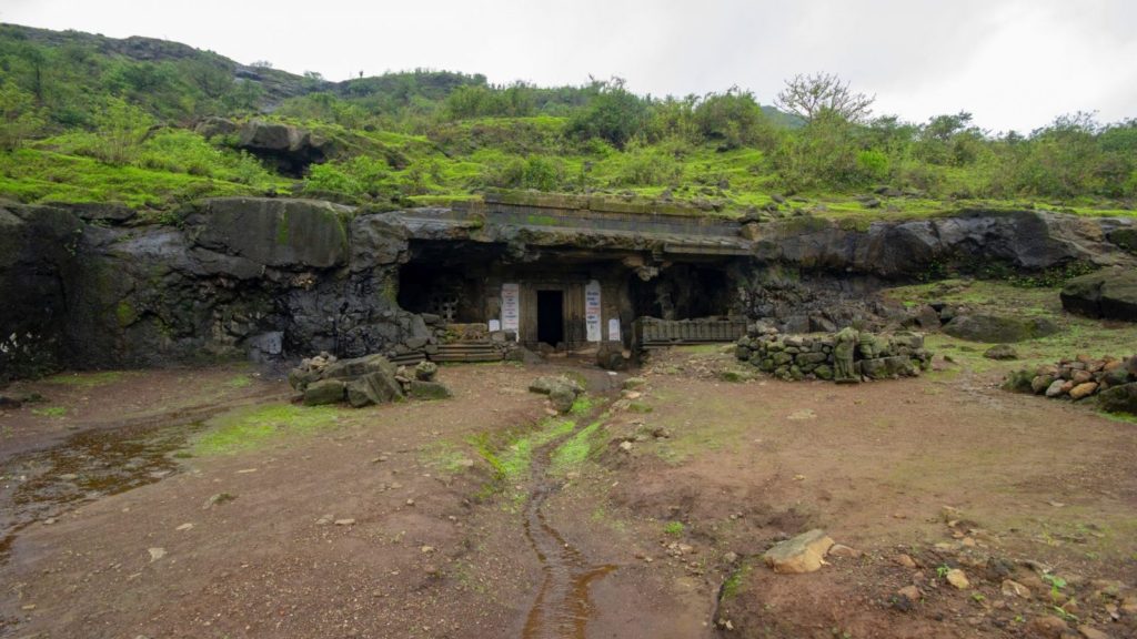 Plan Your Trip To Igatpuri This Monsoon Tringalwadi Fort