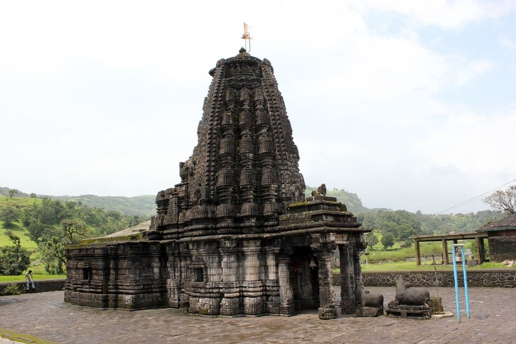 Amruteshwar-temple