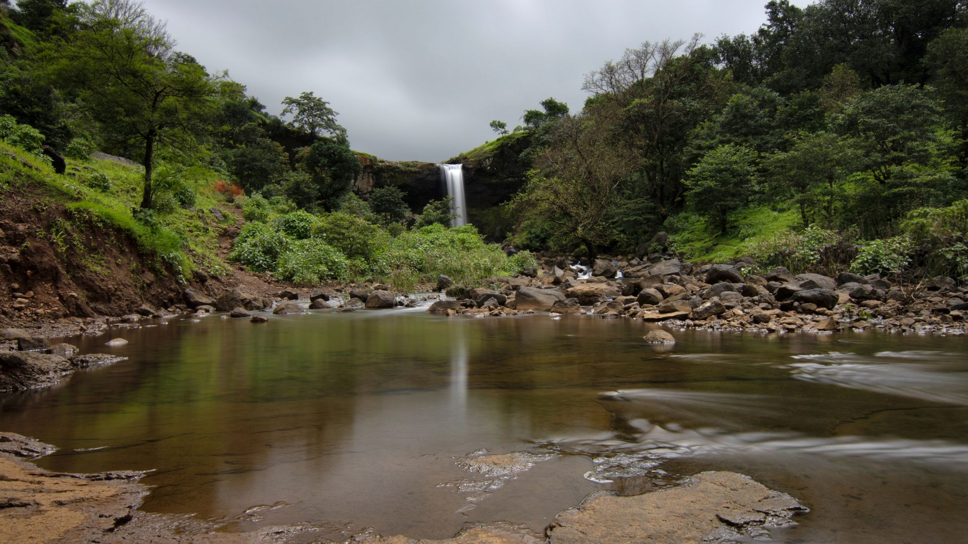 Igatpuri Monsoon: Your Romantic Weekend Getaway Guide